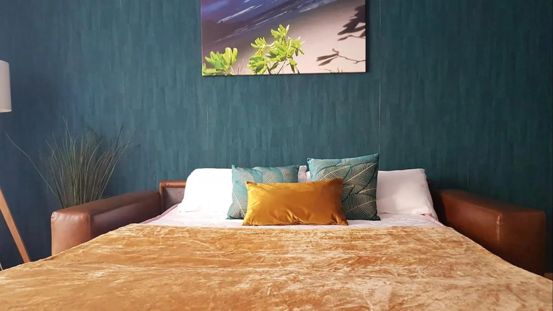 Charming 1 Bedroom Suite In Malaga-Hosted By Sweetstay 0*,  Espanha